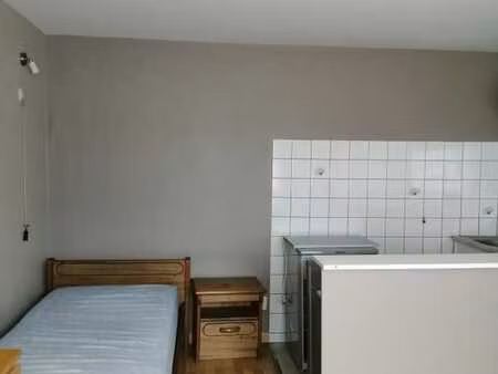 chambre meublée