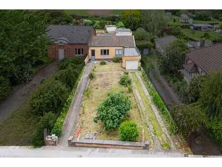 bungalow 2 chambres avec jardin et garage