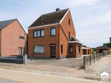 maison charmante avec potentiel de rénovation à laakdal