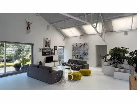 maison de luxe à vendre dans le quartier saint michel