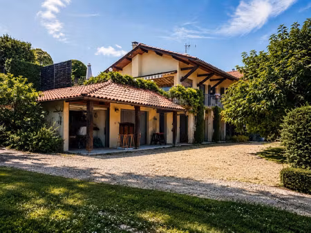 villa de luxe à vendre à moiré