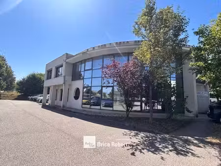 location local d’activités toussieu 69780 929m²
