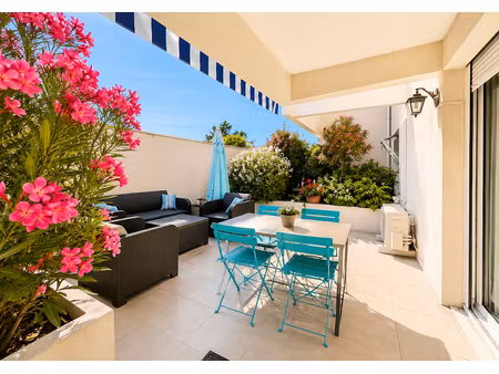 vente appartement 2 pièces 46.69 m² à frejus (83600)  234 500 €