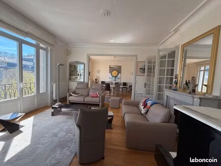 appartement rénové 165 m2 avec garage - parc sainte marie