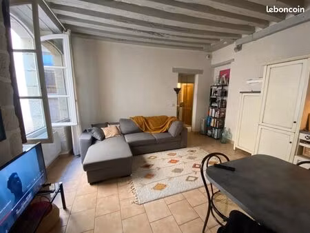 t2 meublé de charme en plein cœur de blois – 580 hors charges