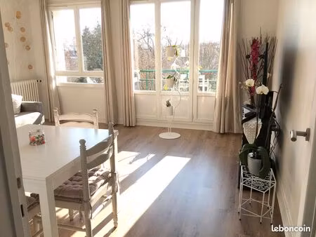 location meublée - appartement lumineux de 44m² - 2 pièces - meublé