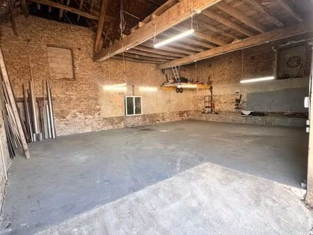 grange hangar maison