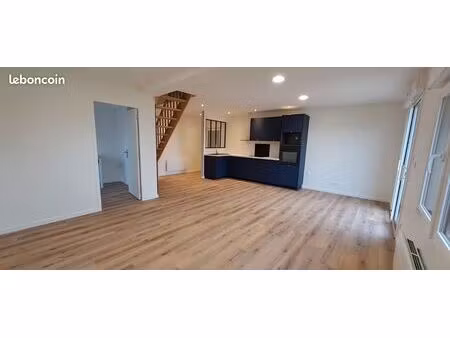 location maison de bourg 90m²