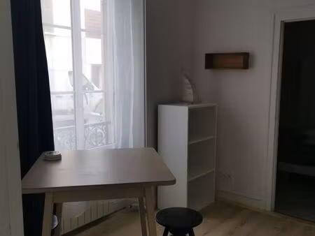 charmant 2 pièces 30m2 à louer dans le vieux corbeil-essonnes