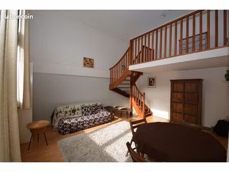 appartement rénové très bien situé