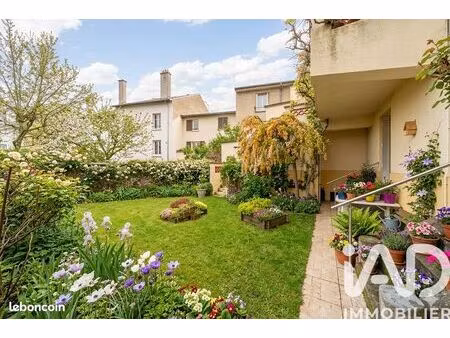 maison 8 pièces 240 m²