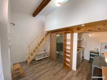 studio meublé 25m² refait à neuf