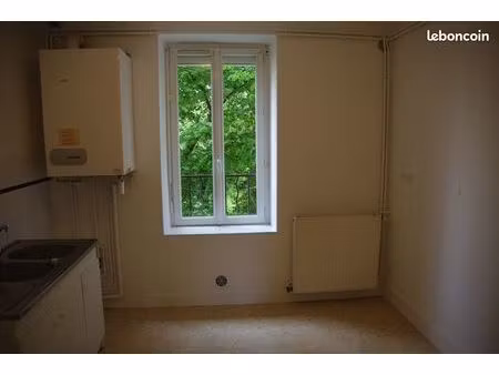 loue f3 64m2 - libre de suite