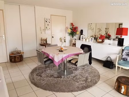 agréable apt t4  terrasse plein sud  garage et parking - canet en roussillon