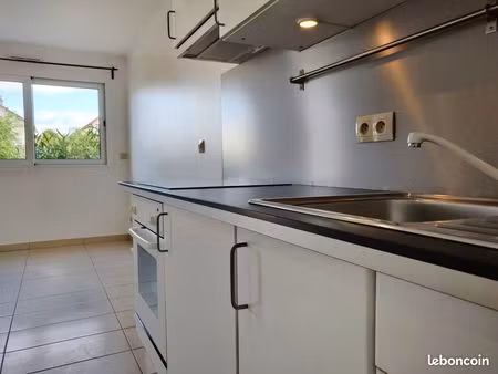 beau f2 meublé 41 m2  traversant  jardin  proche paris st lazare/la défense