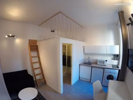 studio rénové avec goût
