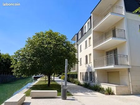 appartement à la marolle