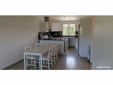 appartement tres bon etat 3 pieces meuble avec jardin