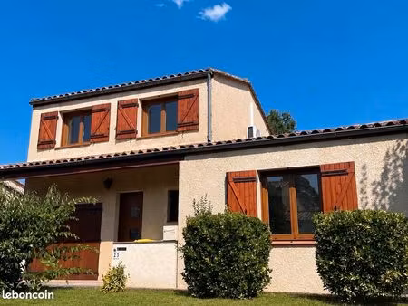 libourne – maison t5 entièrement rénovée avec jardin et garage