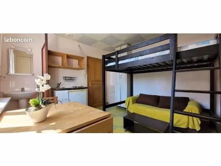 chambre meublée