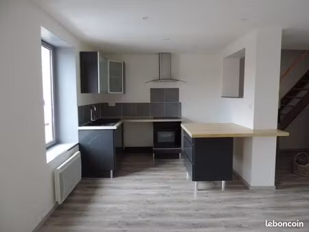 appartement 3 chambres + terrain attenant
