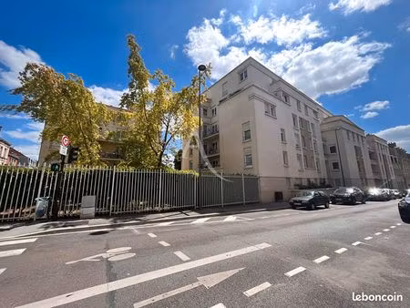 appartement 1 pièce 33 m²