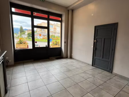 local professionnel de 103 m² lavelanet