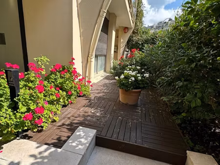 location meublée appartement 6 pièces 203 m² à paris 16ème (75016)  7 800 €
