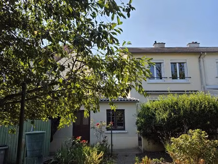 maison avec jardin et garage quartier tranquille secteur heuzé - st georges