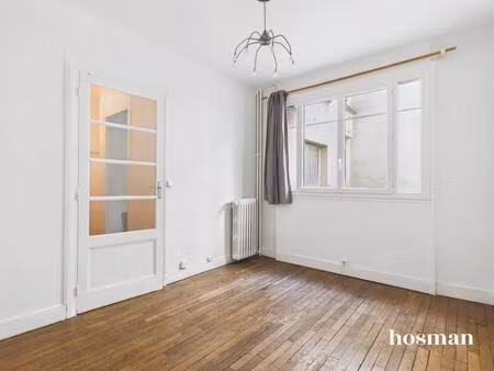 studio avec cuisine séparée de 24 m² - avec ascenseur et cave - rue turgot  paris 9ème