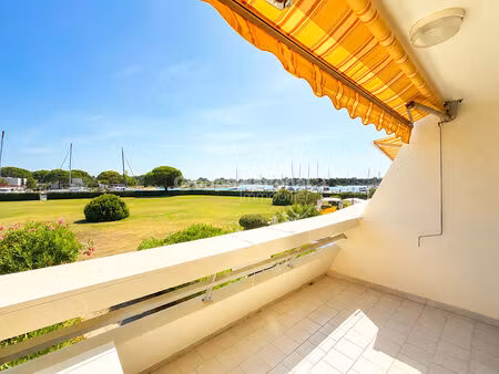 appartement p2 vue jardins et bateaux + place parking