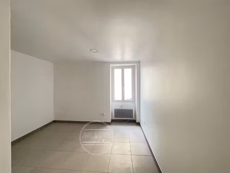 location appartement 1 pièce 14 m² à limoges (87100)