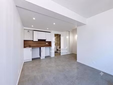 larmor-plage - studio entièrement rénové au cœur de la vie larmorienne