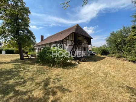 10 km de bernay  mesnil en ouche  dans un petit hameau.