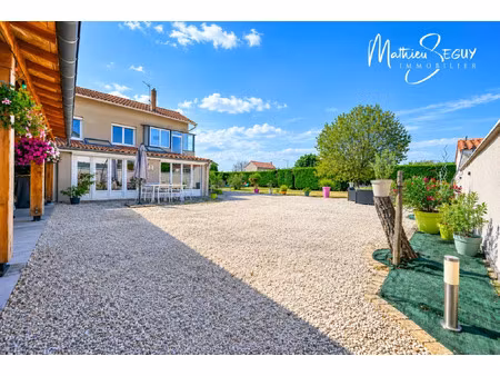 maison à vendre saint andre le puy 6 pièce(s) 153m2 290 000€