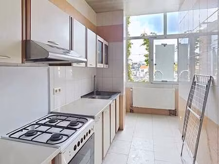 élégant appartement situé dans un quartier résidentiel