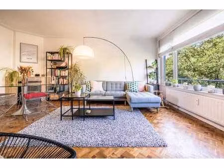 bel appartement 2 chambres avec terrasse et cave
