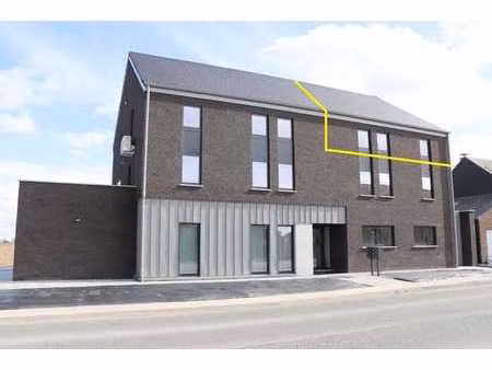 luxueux appartement neuf + grenier  cave  jardin et parking