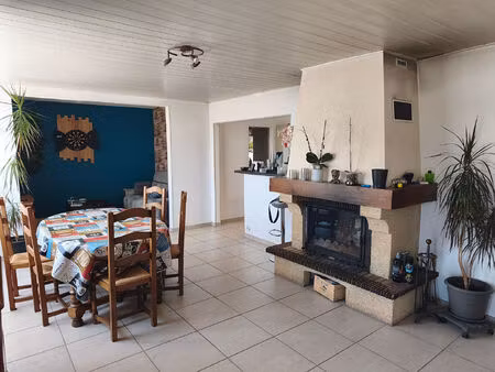 location maison 5 pièces  100.00m²  machecoul