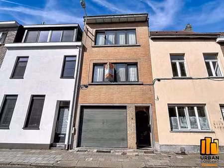 spacieuse maison avec garage et 4 chambres à vilvoorde