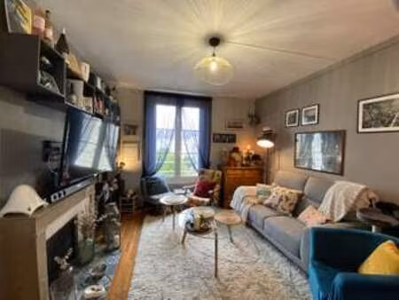 location appartement 2 pièces à caen (14000) : à louer 2 pièces / 52m² caen