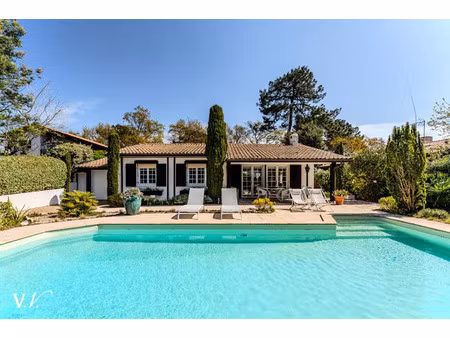 maison de luxe à vendre dans le quartier le pyla