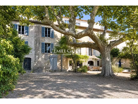maison de luxe à vendre dans le quartier abbaye-la motte