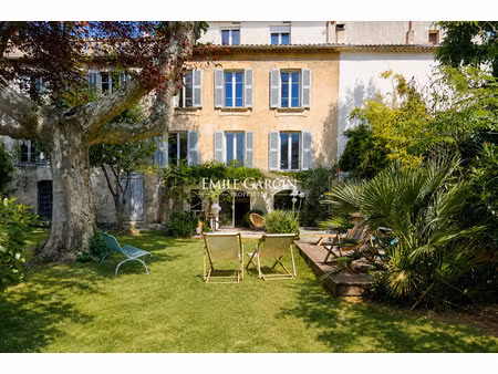 maison de luxe à vendre dans le quartier abbaye-la motte
