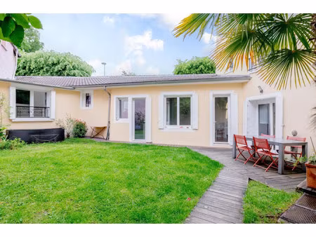 manoir à vendre dans le quartier bellevue