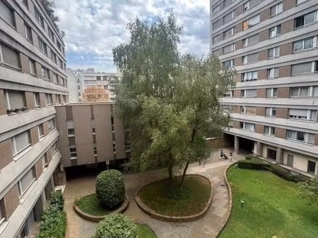 studio 1 pièce 30 m²
