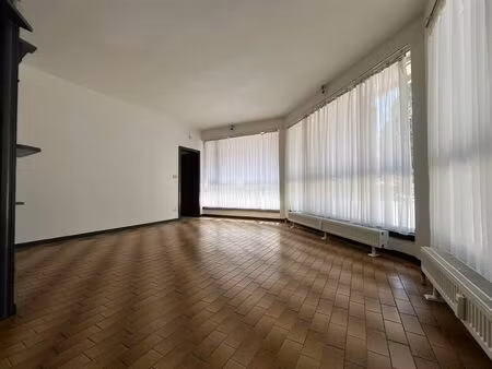 appartement à louer avec 1 chambre   tournai (vbe48392)