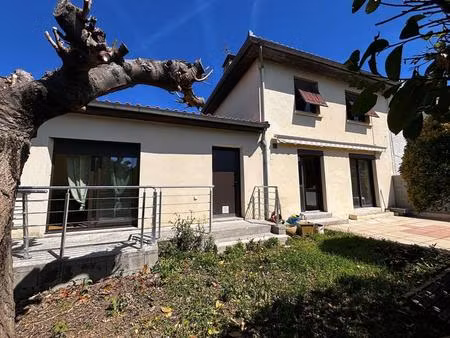 maison - 134m ²