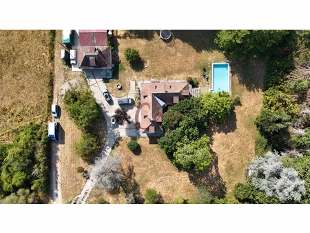maison sadirac 195 m2 avec dépendance sur grand jardin avec piscine envrionement rare