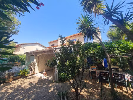 maison de 4 pièces à saint mandrier sur mer + jardin + pergola + place de parking